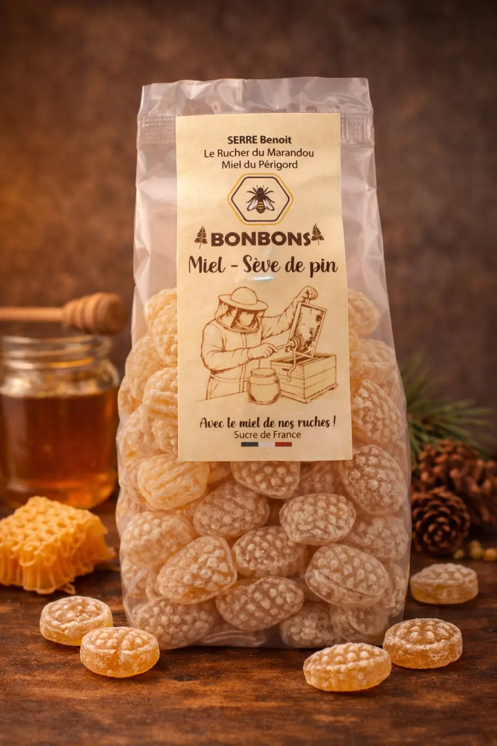 Bonbons artisanaux au miel du Périgord et à la sève de pin dans un sachet de 180 g