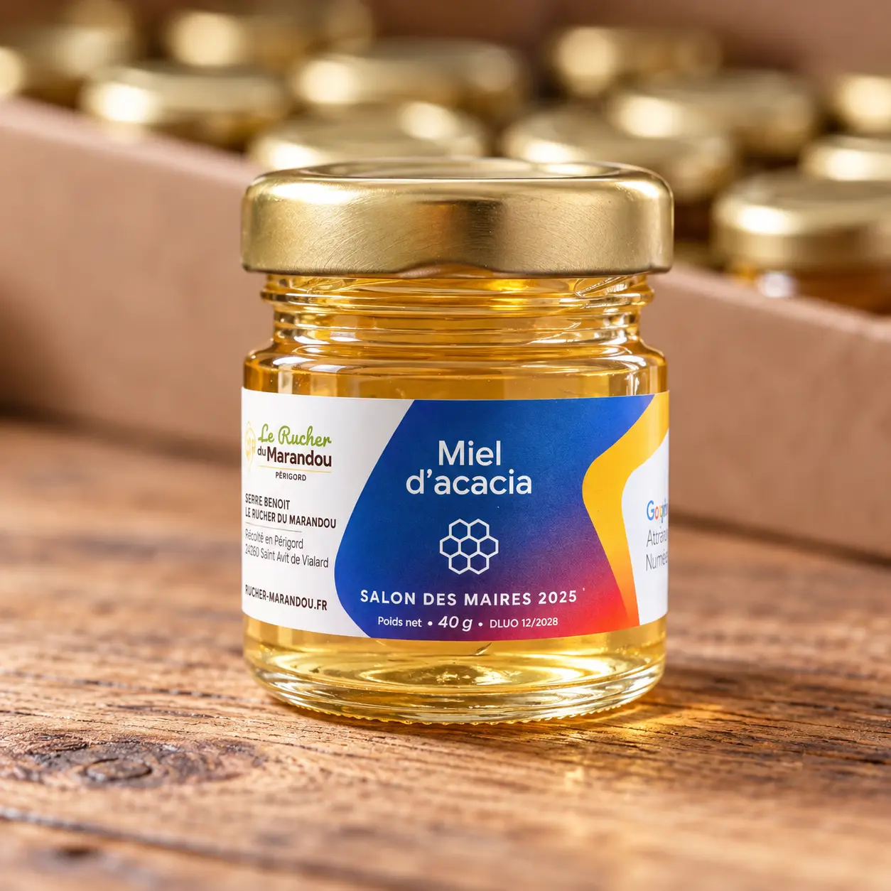 Petit pot de miel personnalisé 40 g – Salon des Maires Petit pot de miel d'acacia 40 g avec étiquette personnalisée pour le Salon des Maires 2025